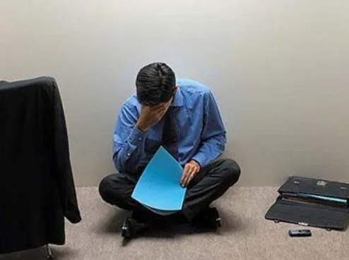 बार-बार पेशाब रोकने से मूत्रमार्गशोथ हो सकता है, इसलिए बिना अनुमति के दवा न लें